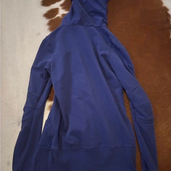 Purple Lululemon Scuba - Picture 2 of 5